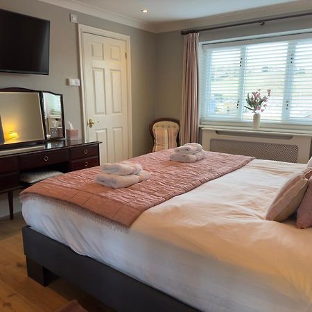 Vast, Elegant Home With Indoor Pool & Sauna Near Popular Golf Course Kington (Herefordshire) Exterior foto