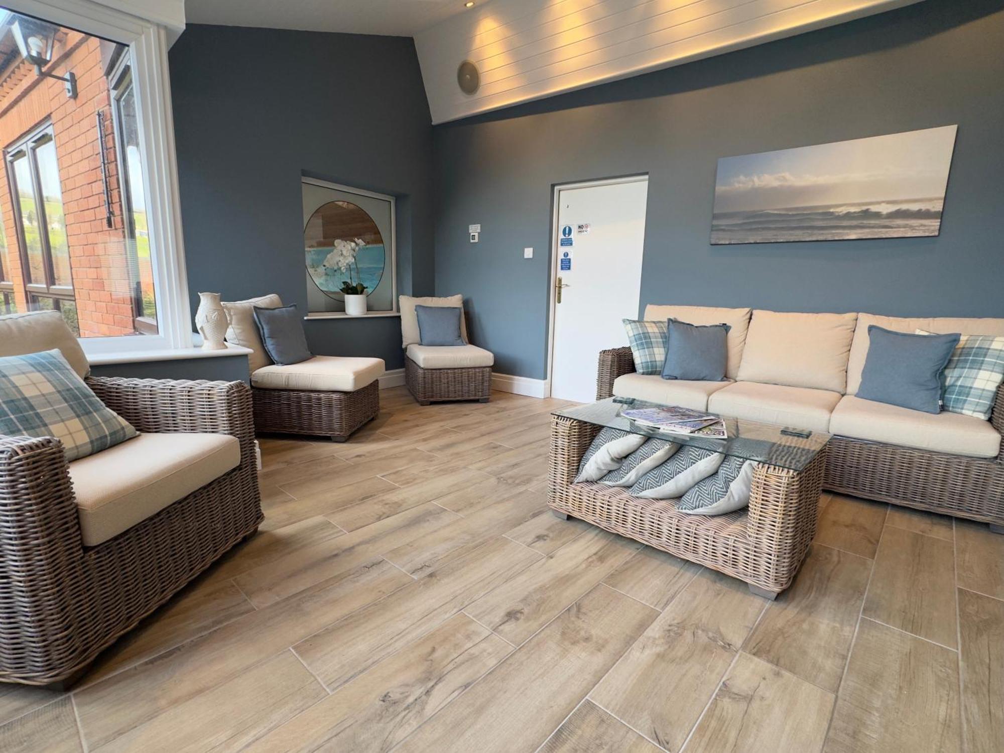 Vast, Elegant Home With Indoor Pool & Sauna Near Popular Golf Course Kington (Herefordshire) Exterior foto