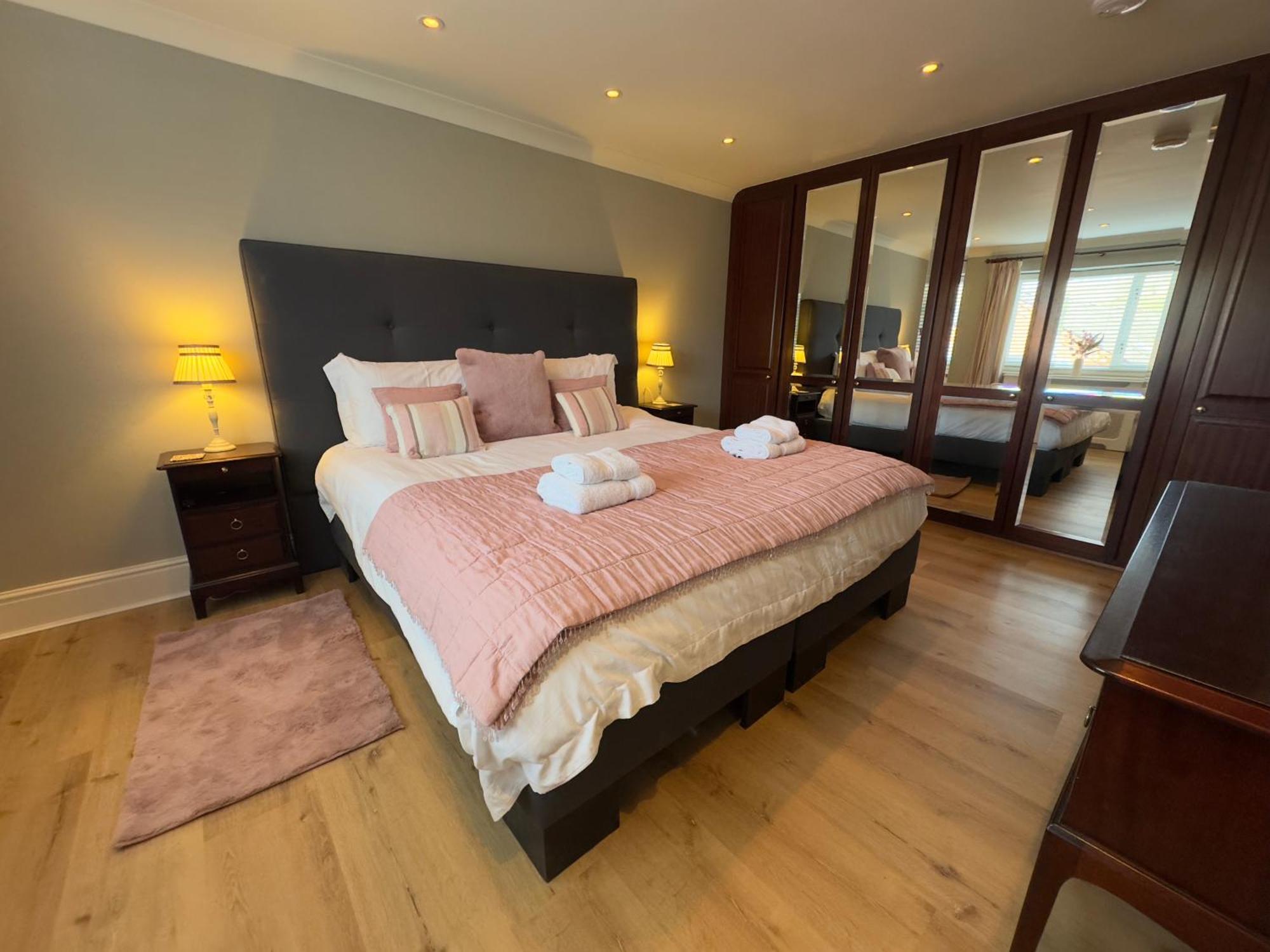 Vast, Elegant Home With Indoor Pool & Sauna Near Popular Golf Course Kington (Herefordshire) Exterior foto