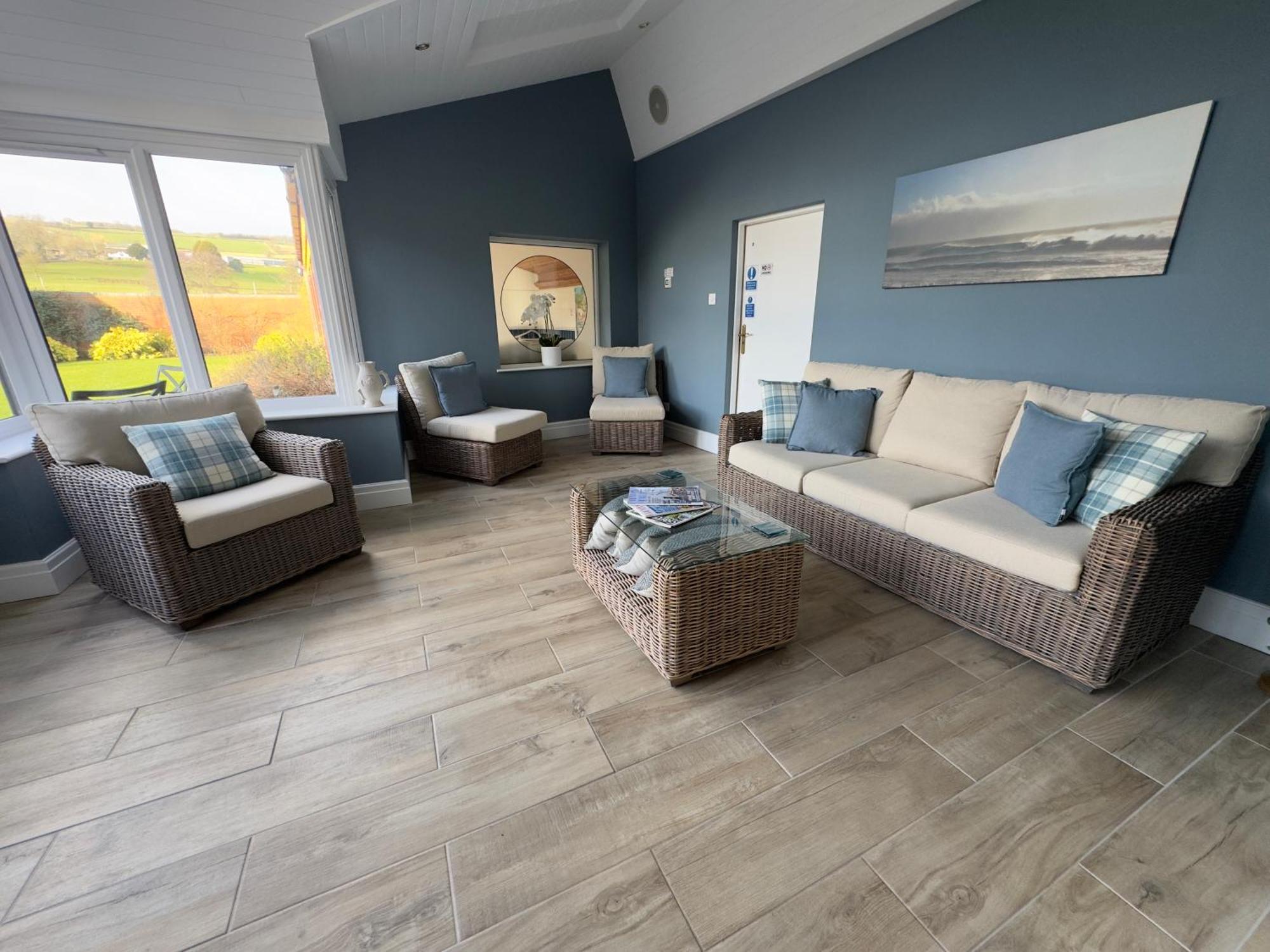Vast, Elegant Home With Indoor Pool & Sauna Near Popular Golf Course Kington (Herefordshire) Exterior foto